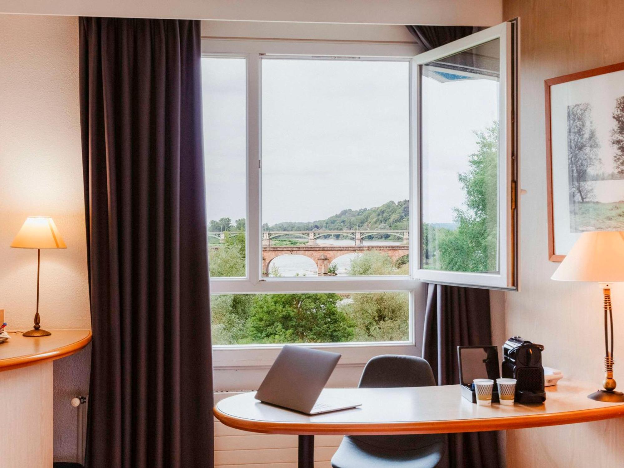 Mercure Nevers Pont De Loire Ngoại thất bức ảnh