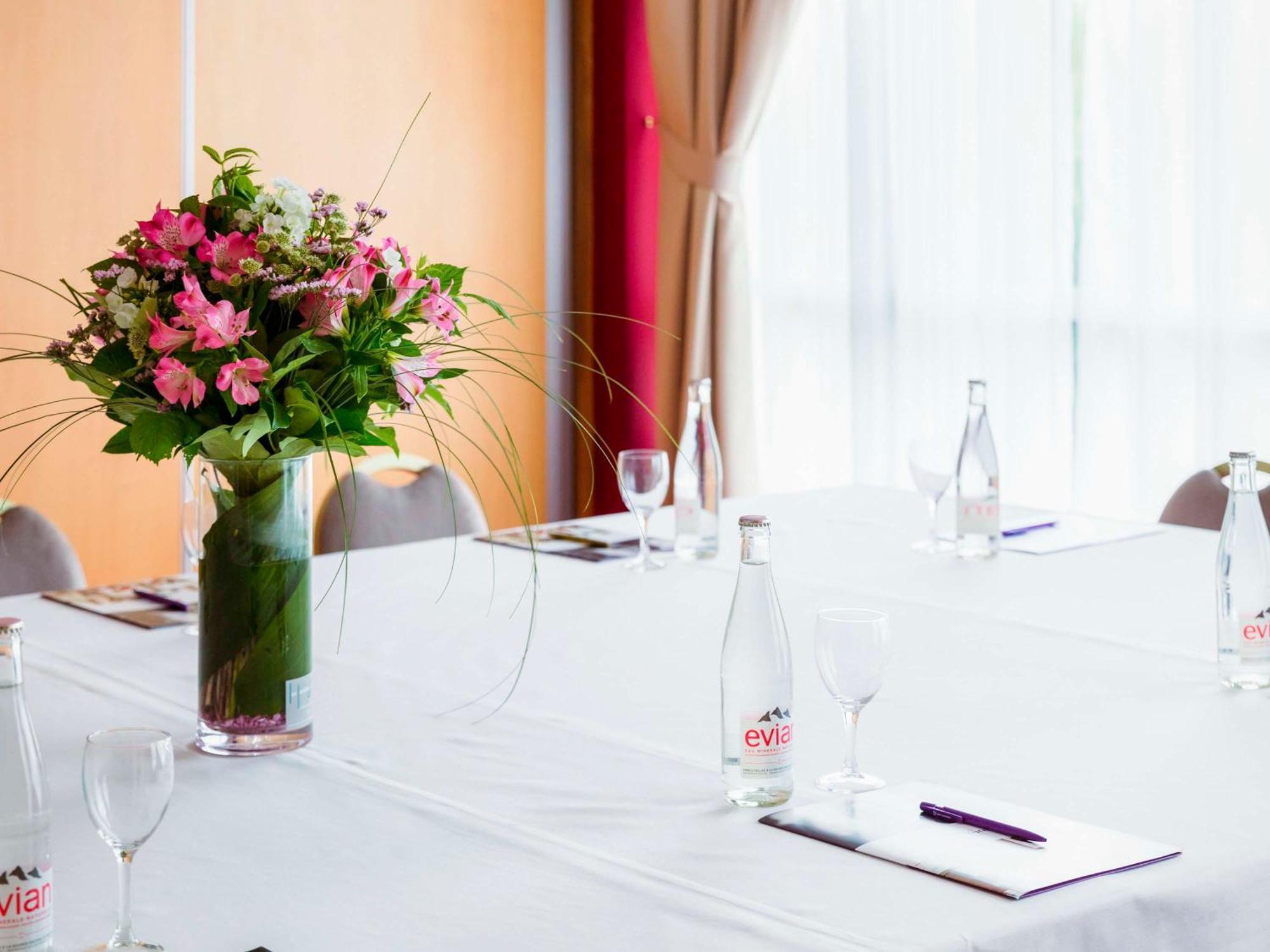 Mercure Nevers Pont De Loire Ngoại thất bức ảnh
