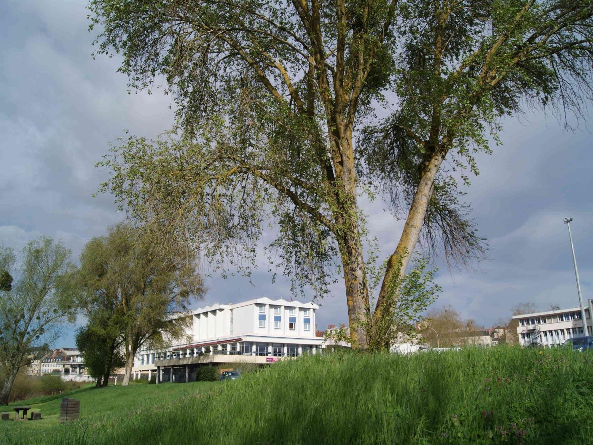 Mercure Nevers Pont De Loire Ngoại thất bức ảnh